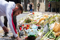 Fudbaleri Zvezde odali počast žrtvama zločina u „Ribnikaru“