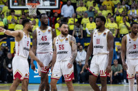 Haos nakon meča: Navijači Fenerbahčea napali košarkaše Monaka (VIDEO)