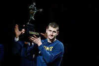Het-trik: Jokić je i zvanično najbolji igrač NBA lige!