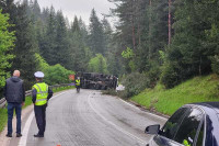 Prevrnuo se kamion kod Olova, povrijeđen vozač