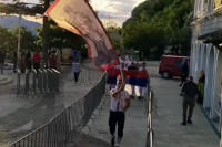 Poklonici iz Bileće stigli do ostroške svetinje