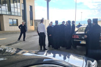 Овако су патријарха спријечили да пређе Мердаре