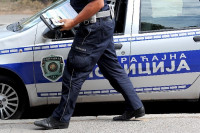 Muškarac nožem izbo ženu, pa presudio sebi