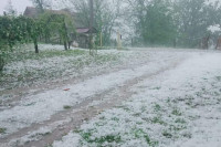 Nevrijeme tutnjalo Srpskom: Evo gdje je bilo leda