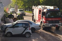 Požar ispred marketa: U banjalučkom naselju intervenisali vatrogasci