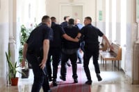 Haos na suđenju za masakr u Mladenovcu: Roditelji žrtava napali optuženog