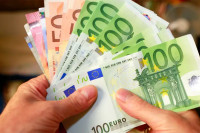 Linije na zglobu otkrivaju u kojim godinama ćete zaraditi najviše novca