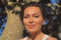 Nina Badrić otputovala u BiH: Uživa na suncu i citira Andrića