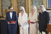 Članovi grupe ABBA primili priznanje "Kraljevski red Vasa" za doprinos muzici (VIDEO)