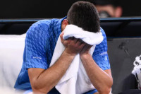 ŠOKANTNE INFORMACIJE iz Pariza: Novak se povukao sa Rolan Garosa!