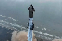 Raketa “Staršip” preživjela povratak na zemlju