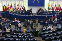 Vrtoglave cifre: Poznato kolika je plata poslanika u EU