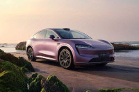 Кинези представили Luxeed R7, први СУВ купе развијен уз помоћ Хјуавеија