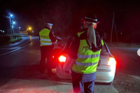 Pijan autom sletio sa kolovoza, za kazne već duguje 6.750 KM