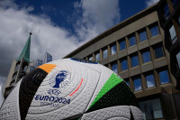 Treći dan Evra - Holandija favorit, Slovenija izaziva Dansku