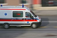 Djed se ubio skokom sa željezničkog mosta