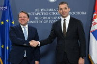 Вархељи: Србија посвећена путу ка ЕУ, циљ отварање наредних кластера