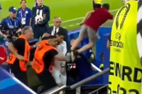 Objavljen šokantan snimak s Evra, navijač se s tribina bacio na Ronalda (VIDEO)
