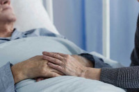 Doktor otkrio šta ljudi zapravo vide na samrti: Jedna  stvar se uvijek javlja svakom čovjeku