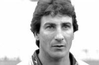 Tužan dan za fudbal: Preminuo legendarni "Ludak"
