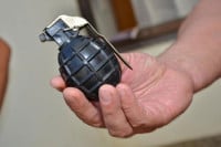 Drama u Laktašima: Ušetao u firmu sa bombom