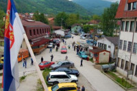 Радници привременог органа Штрпце на испитивању у полицији