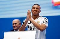 Mbape potpisao ugovor sa Real Madridom