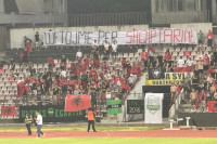 Albanci provokacijama dočekali Borac (VIDEO)
