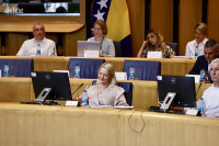 Na sjednici Doma naroda Novaković Bursać prisutna, Vuković odsutan