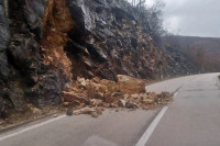 Vozači oprez: Povećana opasnost od odrona