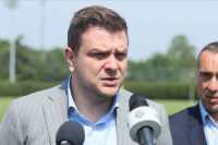 Vazura: Pitamo se samo šta smo mi to uradili Ukrajincima?