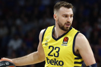 Pogledajte kako je Fenerbahče ispratio Gudurića na Olimpijske igre (FOTO)