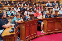 Đaci iz tri opštine u Srpskoj u poslaničkim klupama Skupštine Srbije