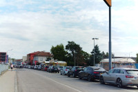Gužva na nekoliko graničnih prelaza