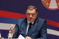 Dodik: Američki izviđački avion možda snima prirodna bogatstva, ali to neće dobiti