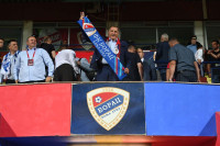 Dodik na tribinama bodri Borac (FOTO)