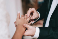 Pet horoskopskih znakova koji će 100% završiti u braku sa najboljim prijateljima