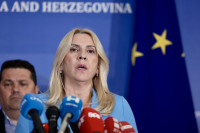 Cvijanovićeva uputila pismo Konakoviću i Helezu: Hitno odobrite!