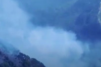 I dalje traje borba sa požarom u NP "Sutjeska", čekaju se helikopteri iz Srbije (VIDEO)