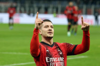 Luka Jović nosiće dres Milana sa brojem devet
