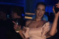 Bogdanović na žurci sa atraktivnom brinetom