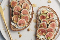 Slatko-slani tost sa smokvama: Recept za savršenu ljetnu užinu