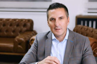 Elek: Sve je dobro dok Dejan Kojić ne bije