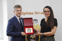 Gujon dobio najviše priznanje opštine Drvar za podršku srpskim povratnicima