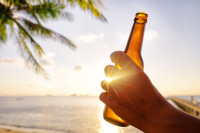Najbolji ljetni trik: Kako da bez leda i frižidera ohladite pivo za pet minuta