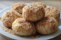 Recept dana: Lažne knedle sa šljivama