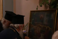 Čudesan prizor: Zmije preplavile crkvu za Veliku gospojinu (VIDEO)