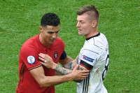 Toni Kros se poklonio Ronaldu (VIDEO)