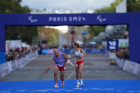 Slijepa olimpijka pomogla vodiču da se ne sruši, pa joj zbog toga oduzeta medalja (VIDEO)
