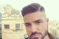 MC Stojan objavio video na kojem ljubi 22 godine mlađu djevojku